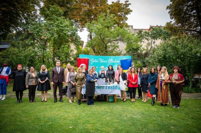 Romanya'da "gelin tanış olalım" etkinliği